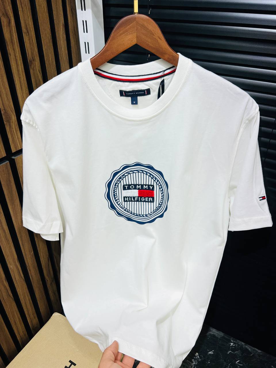 Tommy - 00733