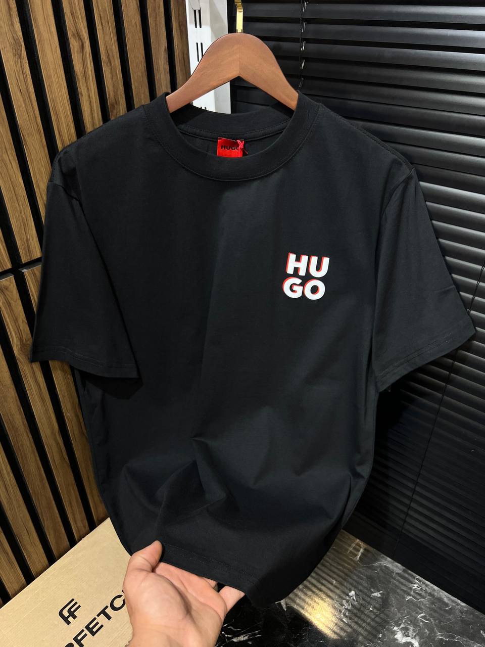 Hugo - 00703