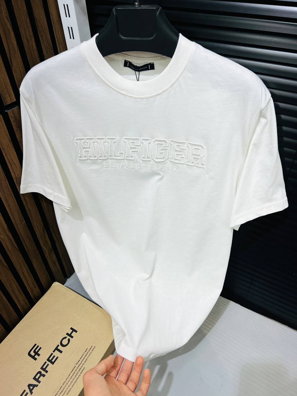 Tommy - 008121