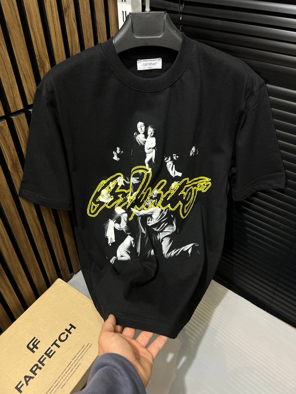Off White - 84627
