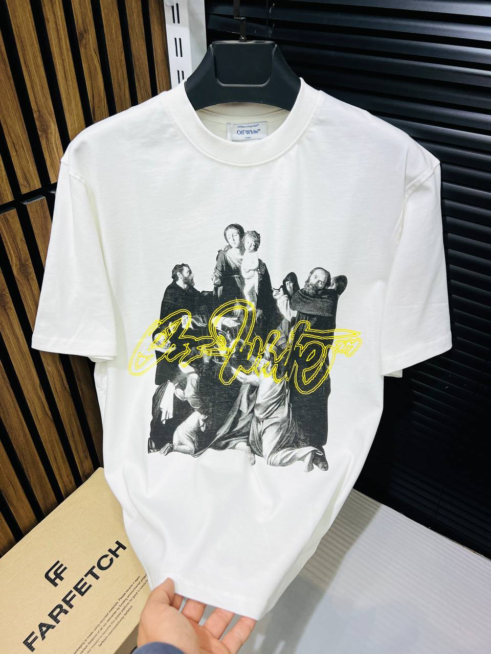 Off White - 84626